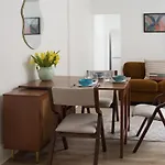 Brook Green Stylish 2 Bed